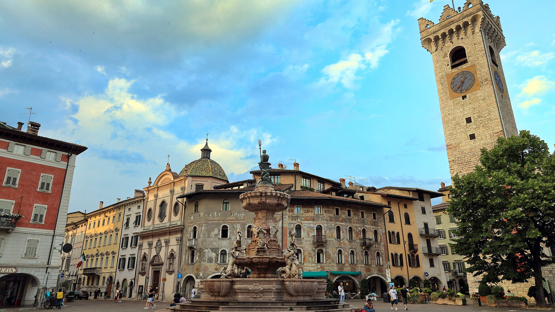 Etsch_Trento Hauptplatz_Kundenfoto